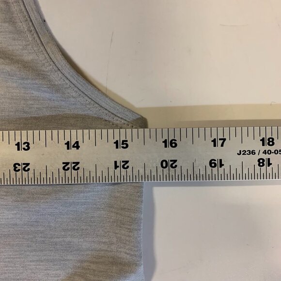 Vuori Women's Lux Performance Racerback Outdoor Athletic Yoga Tank Size M - Picture 9 of 10